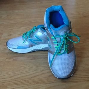 New Balance Optimum Control sz 8 WIDE (2E)